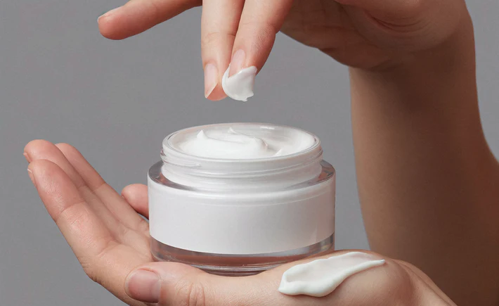 Apply Venovixil Cream